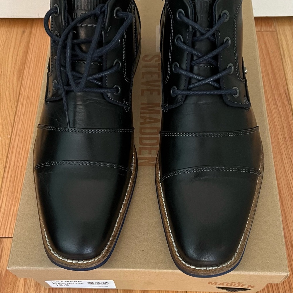 NEW Steve Madden Men’s size 10 Chukka Boots